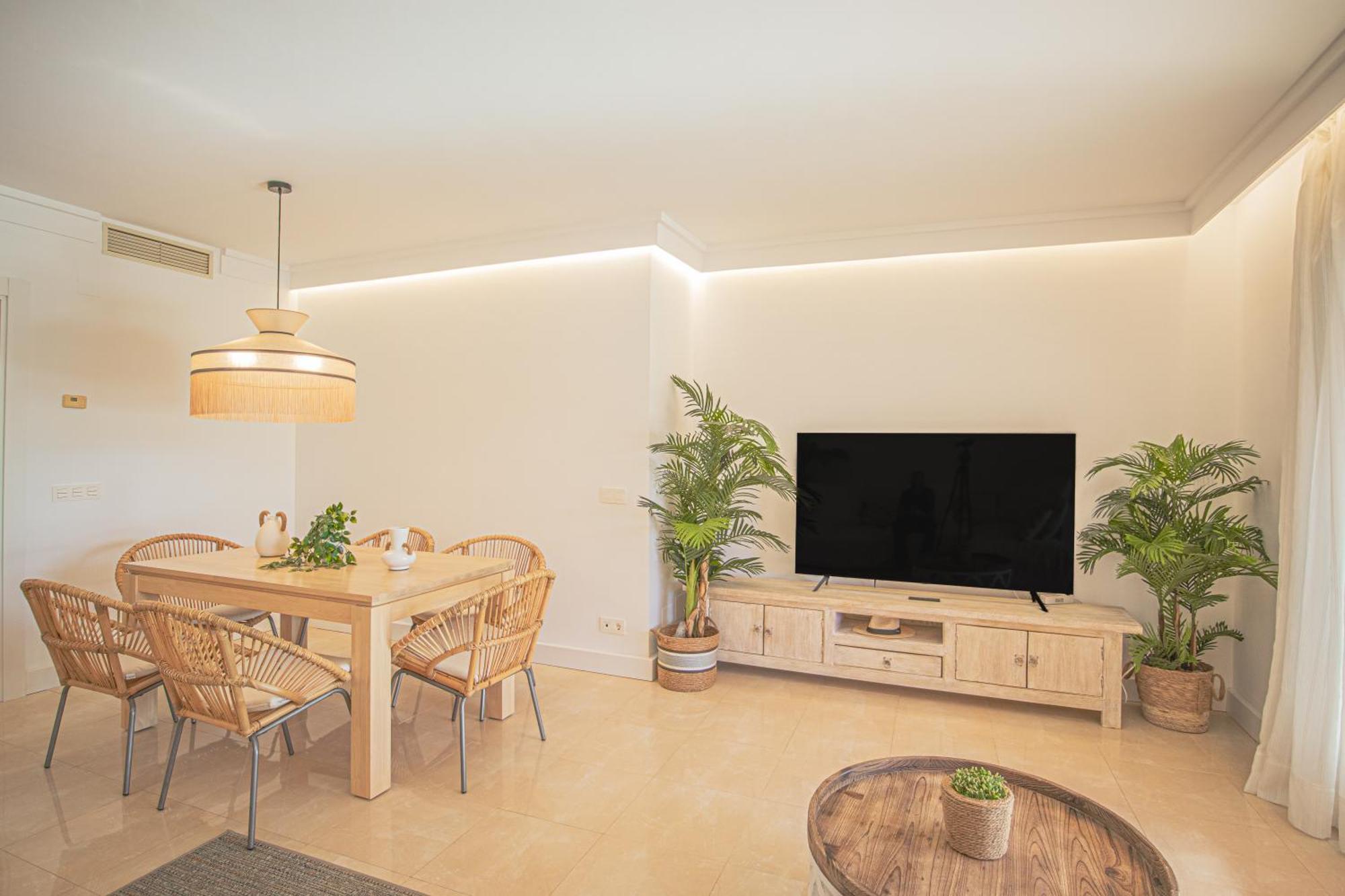 Buenti Apartments เอสเตโปนา ภายนอก รูปภาพ