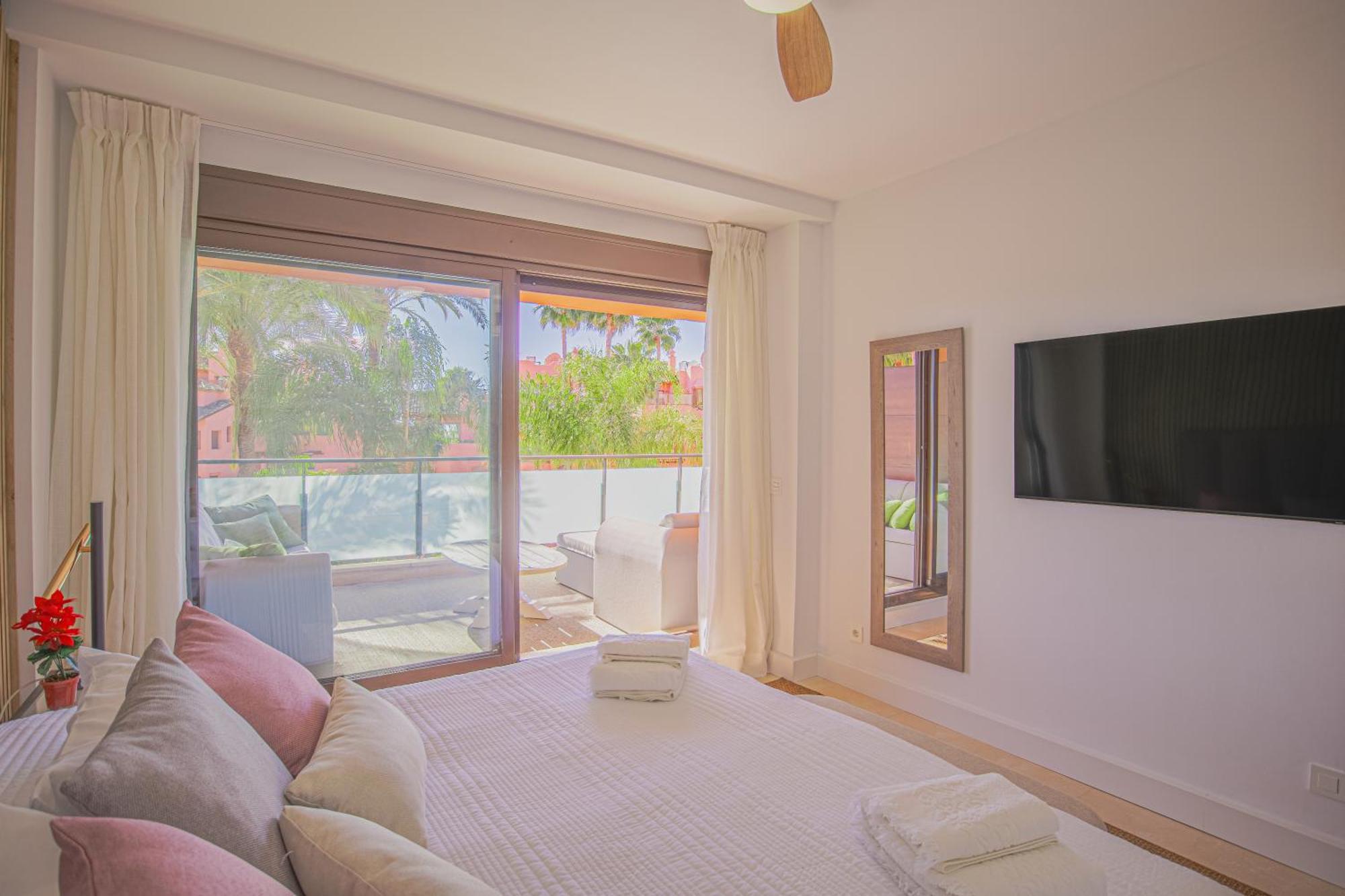 Buenti Apartments เอสเตโปนา ภายนอก รูปภาพ