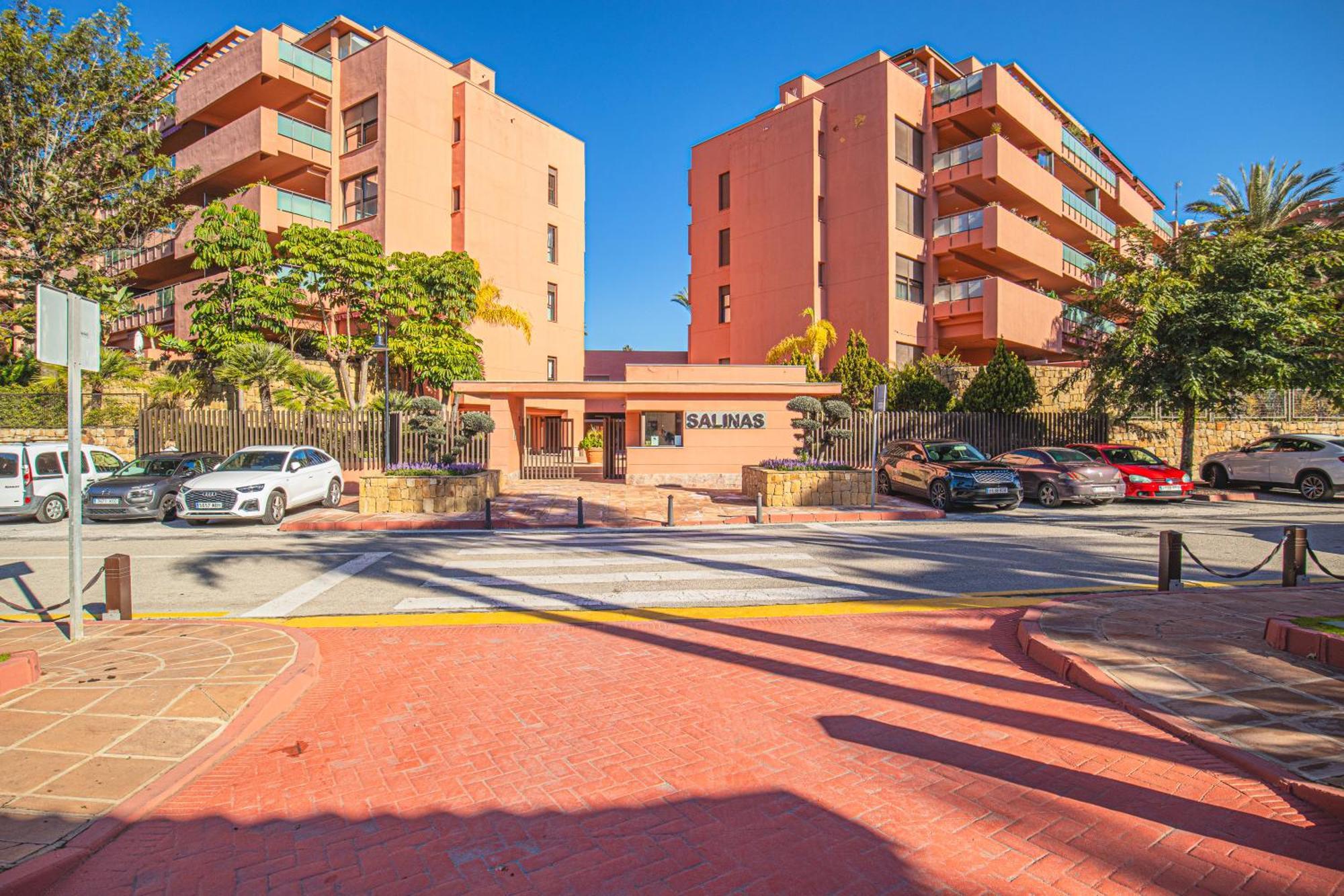 Buenti Apartments เอสเตโปนา ภายนอก รูปภาพ