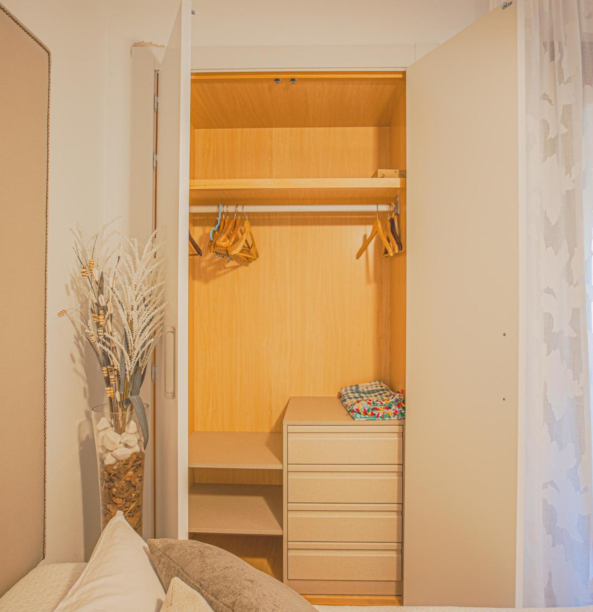 Buenti Apartments เอสเตโปนา ภายนอก รูปภาพ